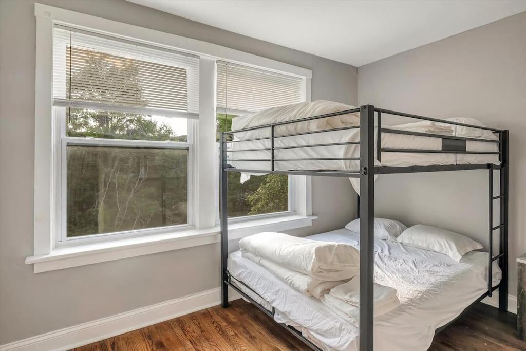 Beautiful Tower Grove Unit Recently Renovated 2S Villa Richmond Heights Exterior foto