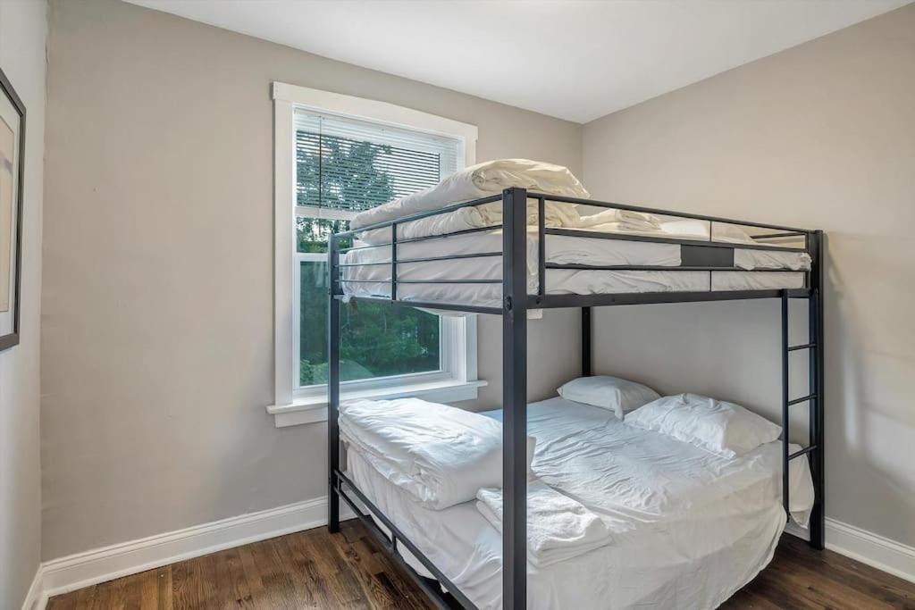 Beautiful Tower Grove Unit Recently Renovated 2S Villa Richmond Heights Exterior foto
